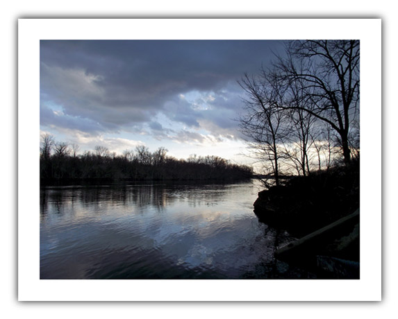 (Photo: another shot of a gray November day on the Rock River)